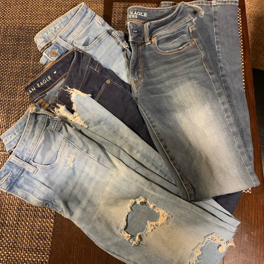 4pair of American Eagle jeans Sz 00